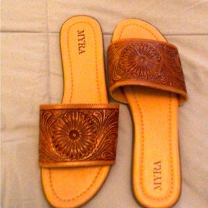 Myra leather sandals. Never worn, size 11